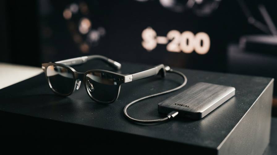 XREAL Aura: 95-gram Android XR glasses with $200 launch discount